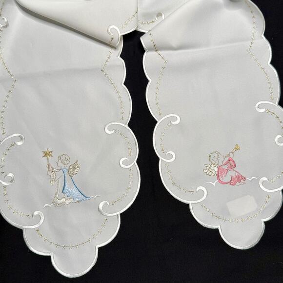German Embroidered Christmas Angels Table Runner 9x52 Metallic Gold Thread - Picture 8 of 8